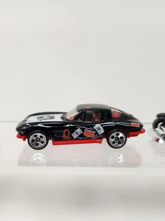 Hotwheels Diecast Cars Lot of (9) 1/64 (p1) - Picture 4 of 11
